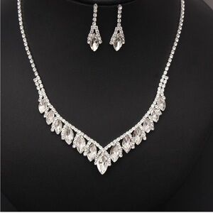 Elegant Necklace and Earring Set